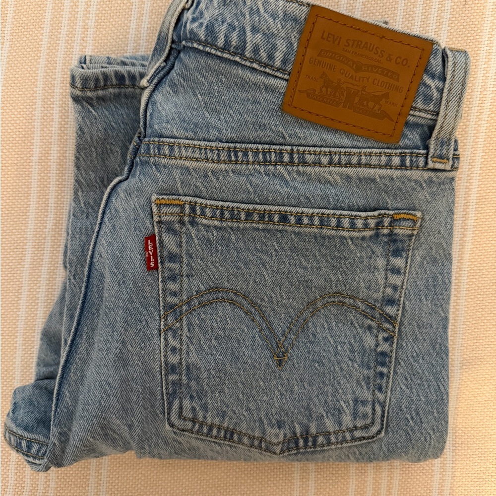 Levi's premium wedgie bootcut women’s jeans light wash denim size 28 waist